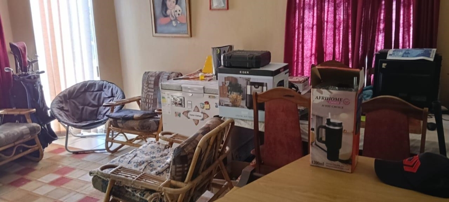 4 Bedroom Property for Sale in Langenhovenpark Free State